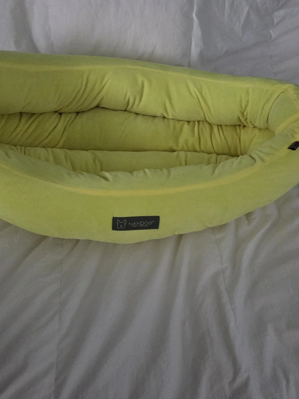 Nandog Pet Gear Banana Bed